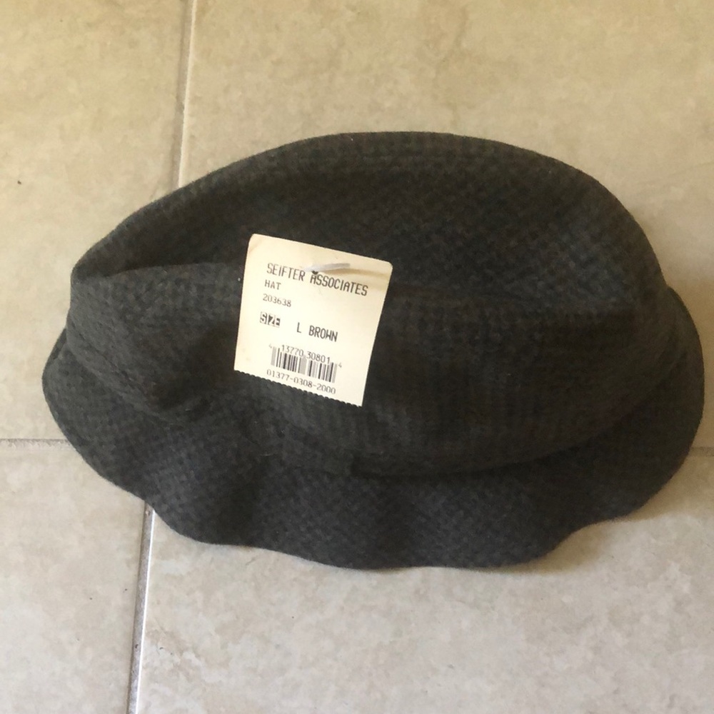 Gray Gentlemen’s Hat